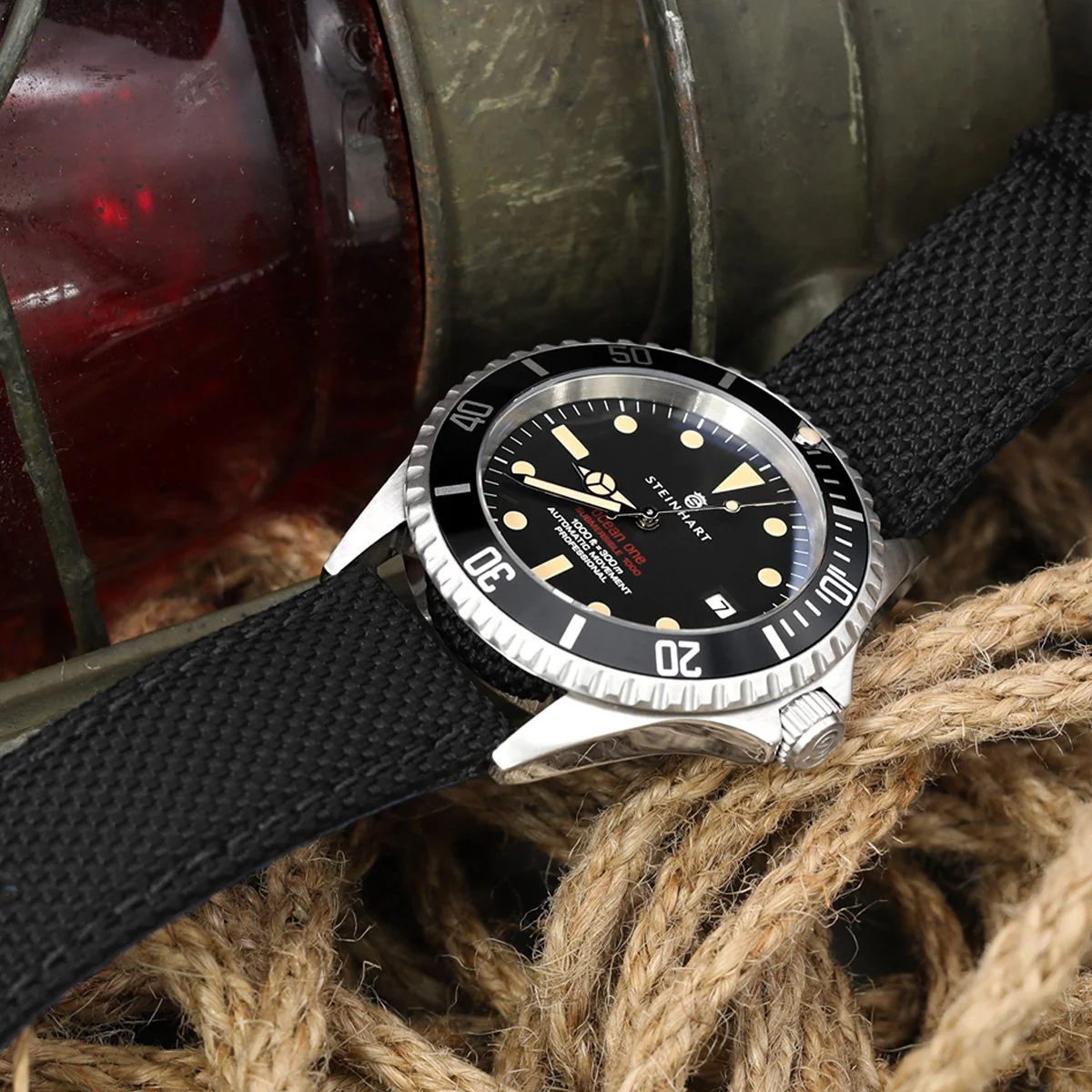 20mm, 21mm or 22mm Strong Texture Woven Nylon Black Watch Strap, Brushed - Image 4