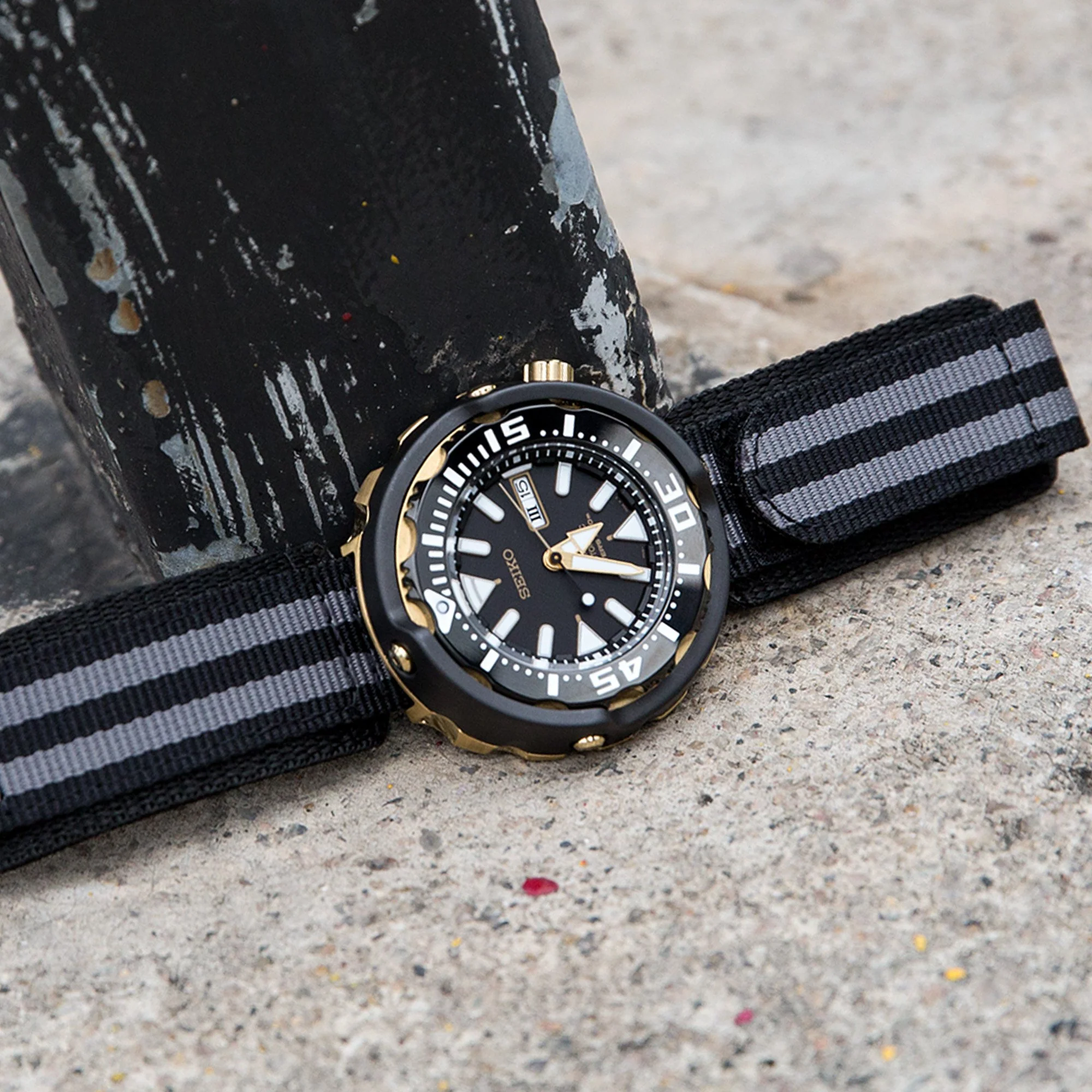 22mm MiLTAT Black & Grey NyJBB Nylon Hoop and loop Fastener Watch Strap, Sandblasted Buckle - Image 4