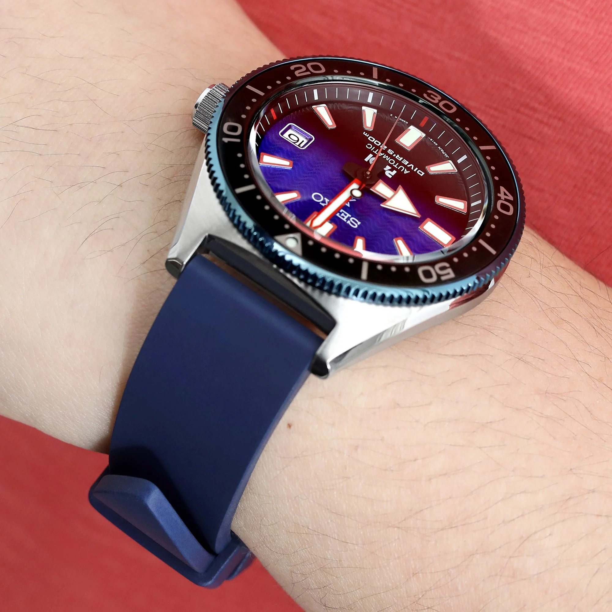 20mm or 22mm Straight End Navy Blue FKM Rubber Quick Release Watch Band, Brushed - Image 4