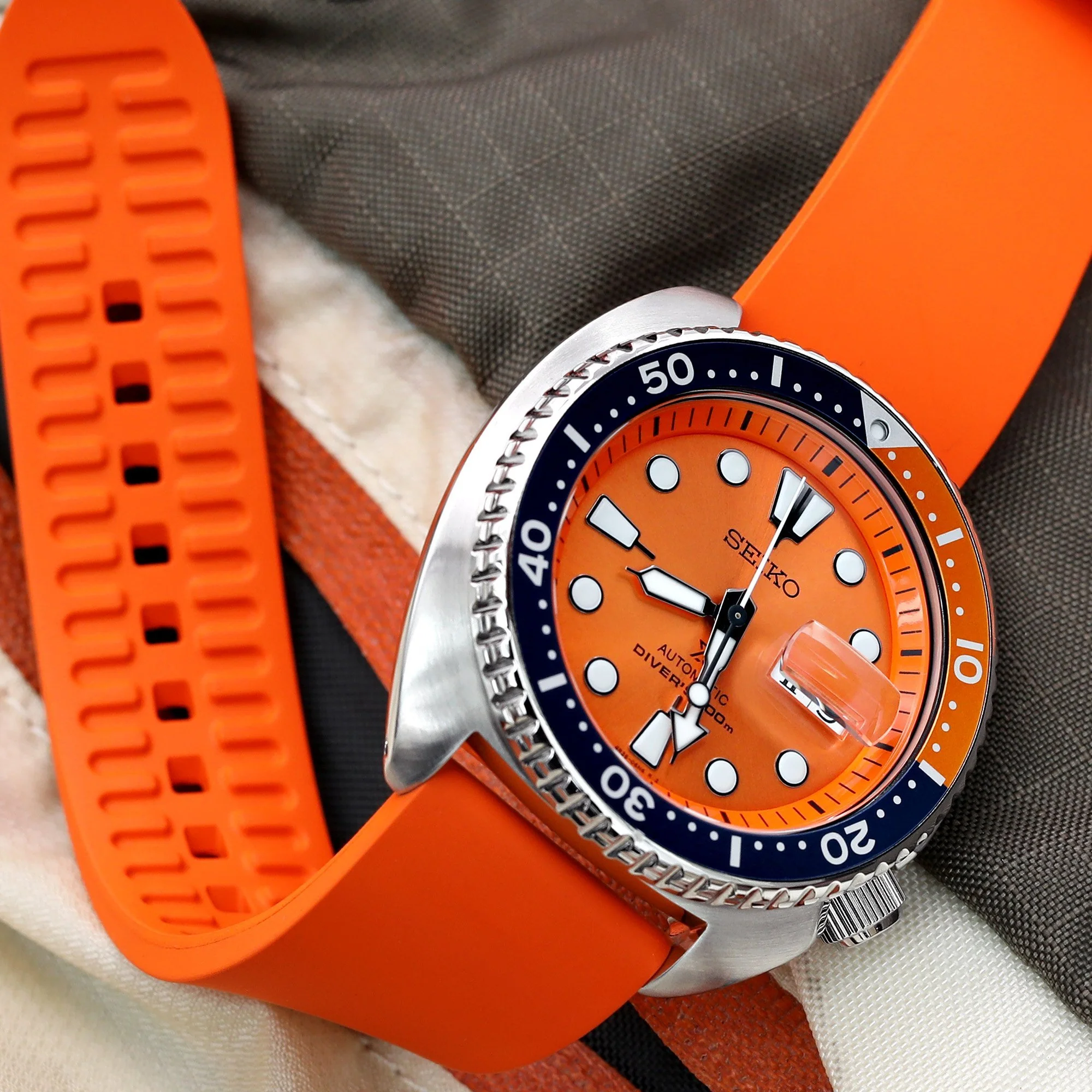 20mm or 22mm Straight End Orange FKM Rubber Quick Release Watch Band, Brushed - Image 4